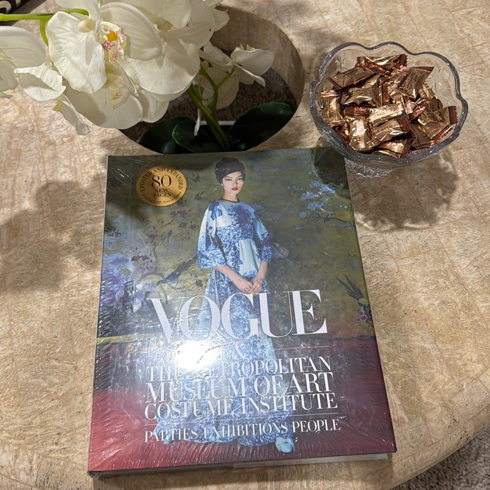 VOGUE MMOA coffee table book